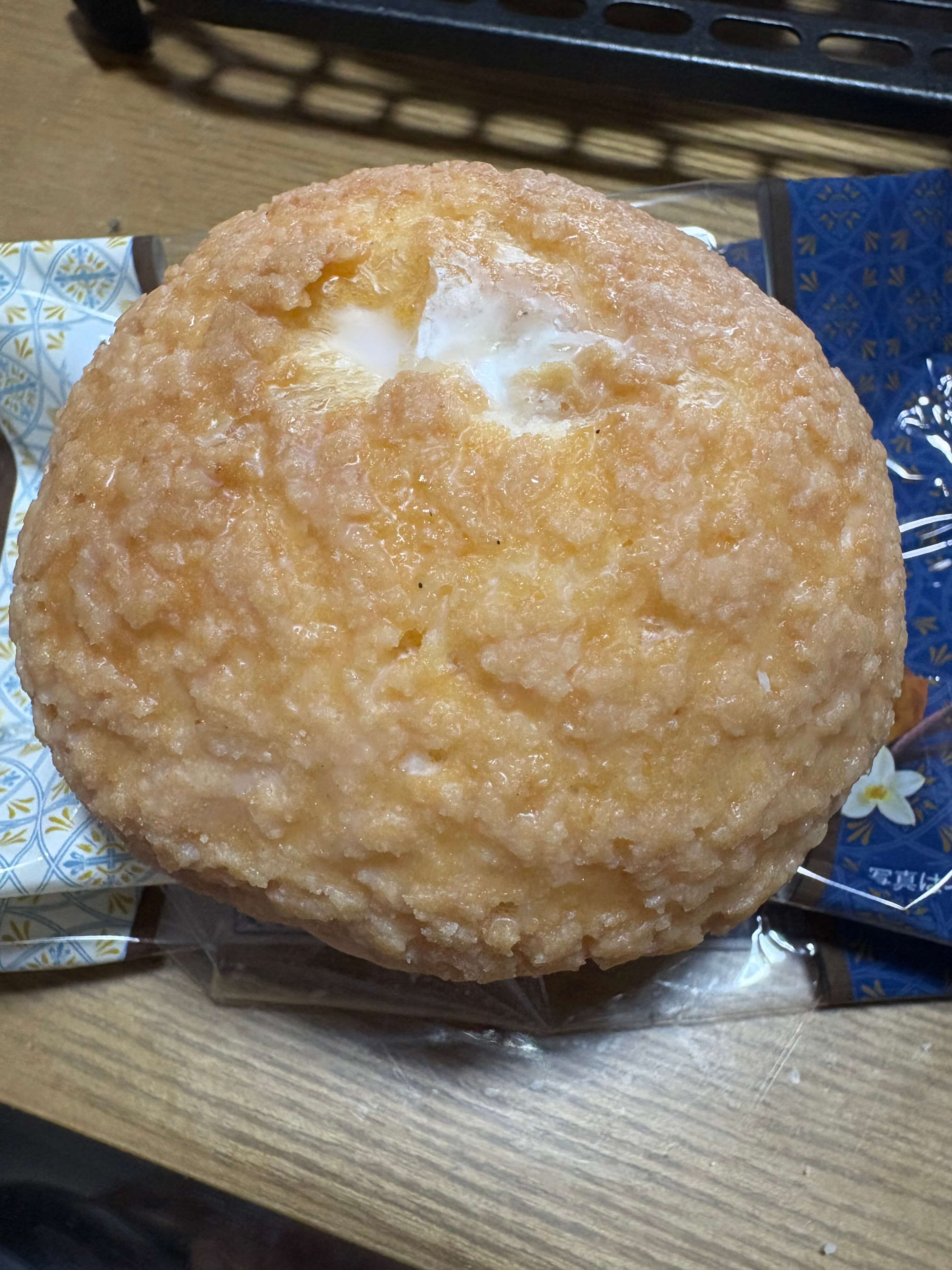 ファミマ ピエールエルメのシュークリーム写真