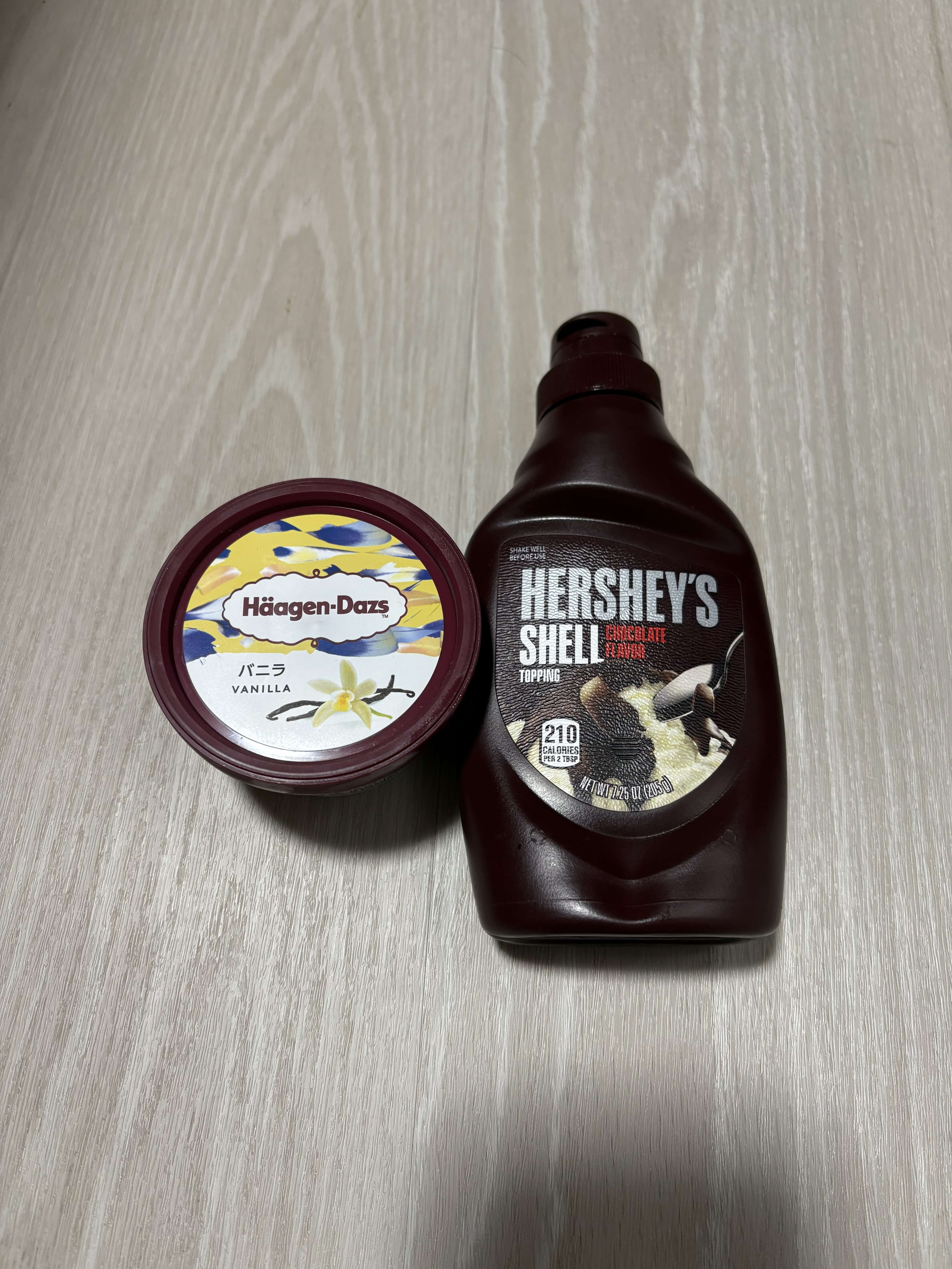 ハーシー シェルトッピングチョコレートとハーゲンダッツ