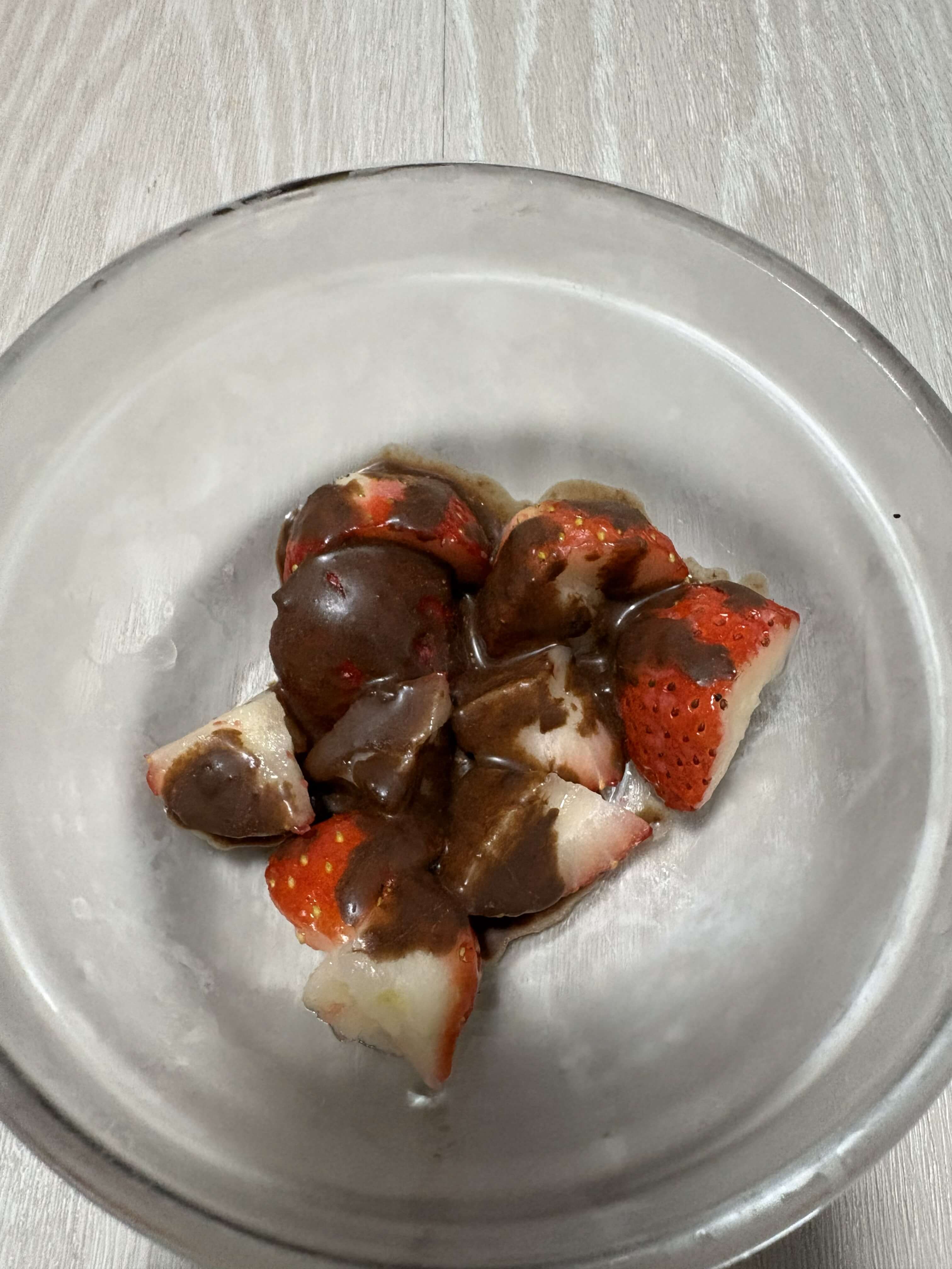 ハーシー シェルトッピングチョコレートといちご