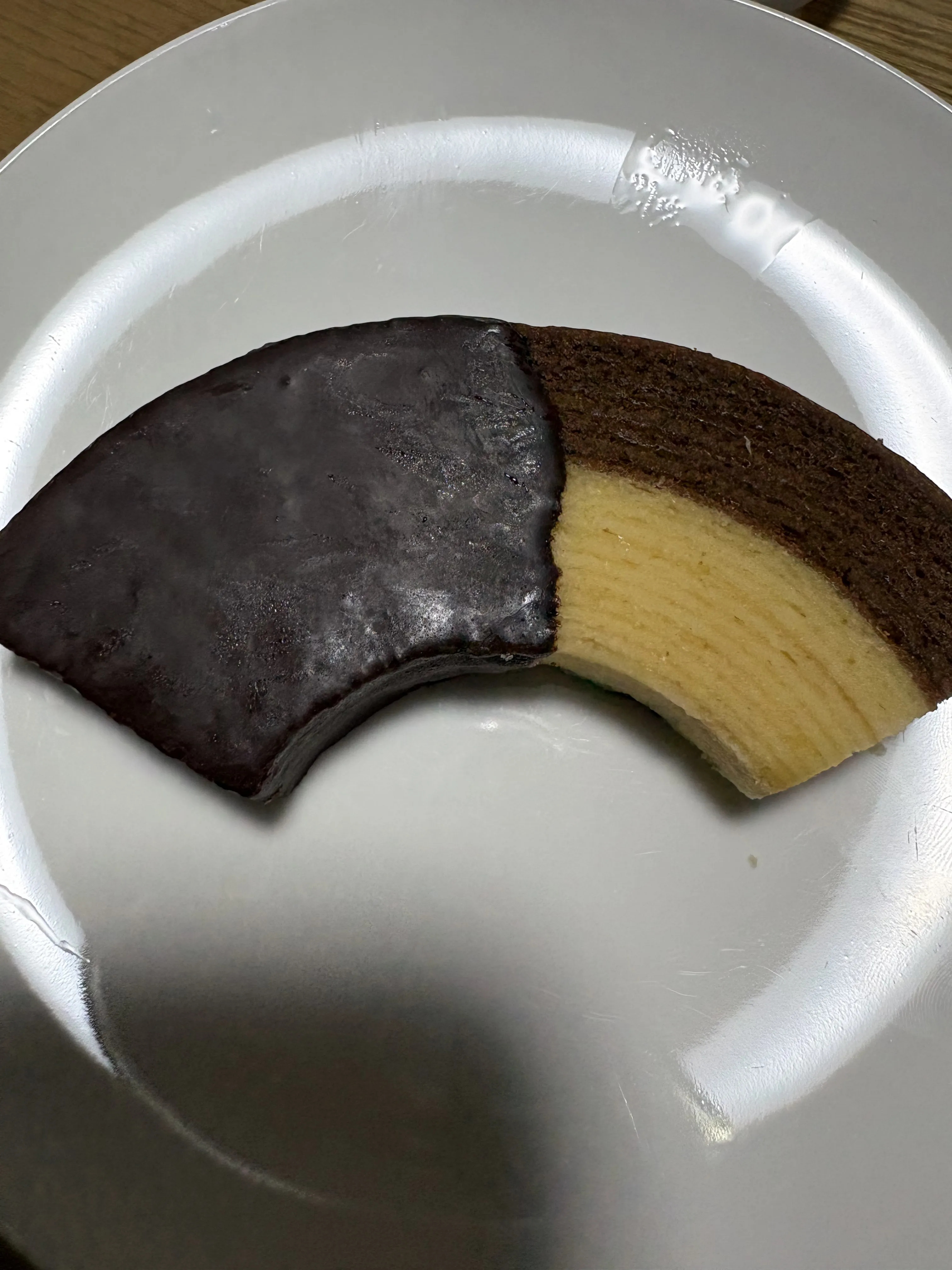 2層のショコラバウムクーヘン チョコ＆プレーン