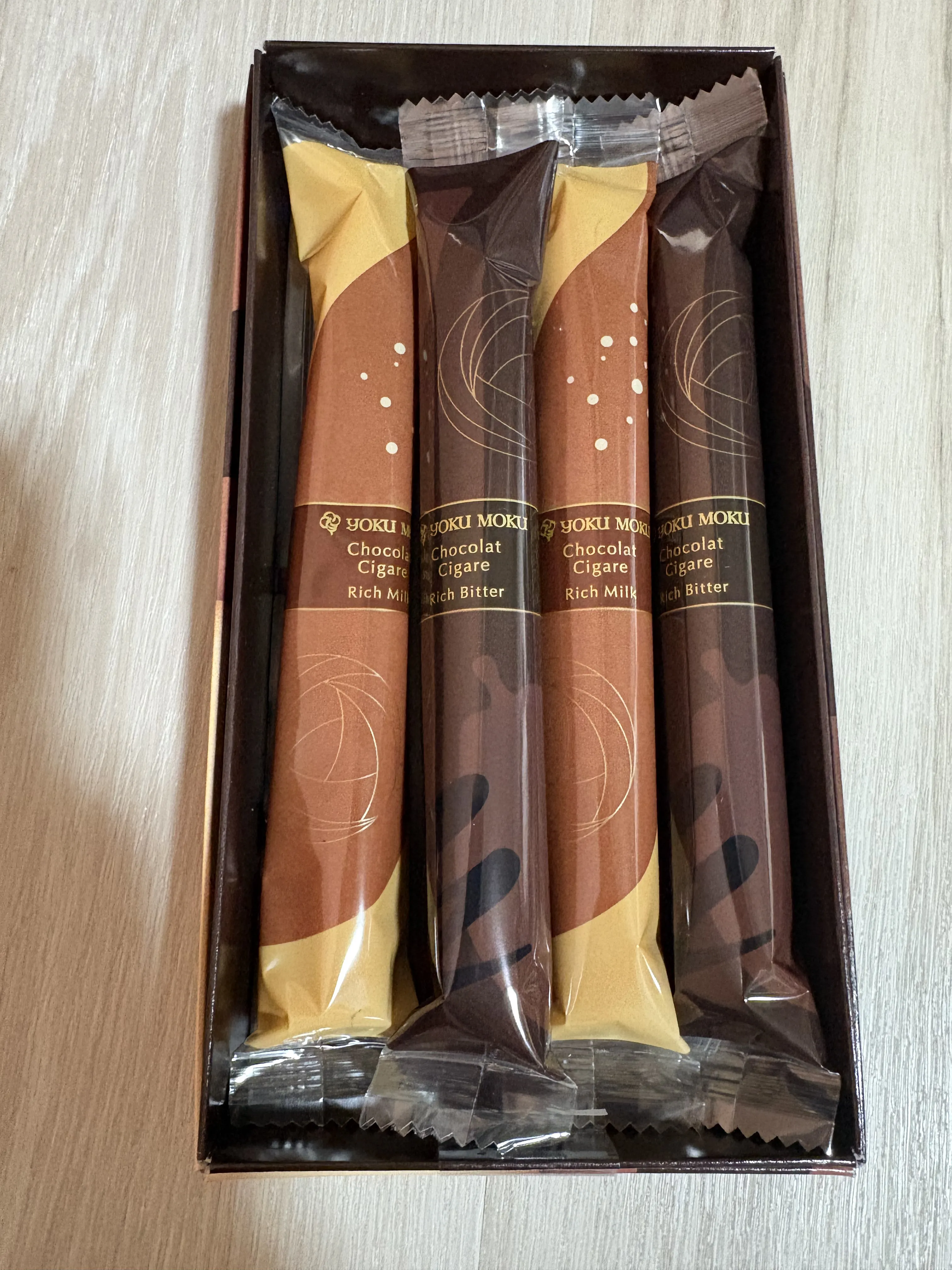 ヨックモック ショコラ シガールパッケージ開けた時