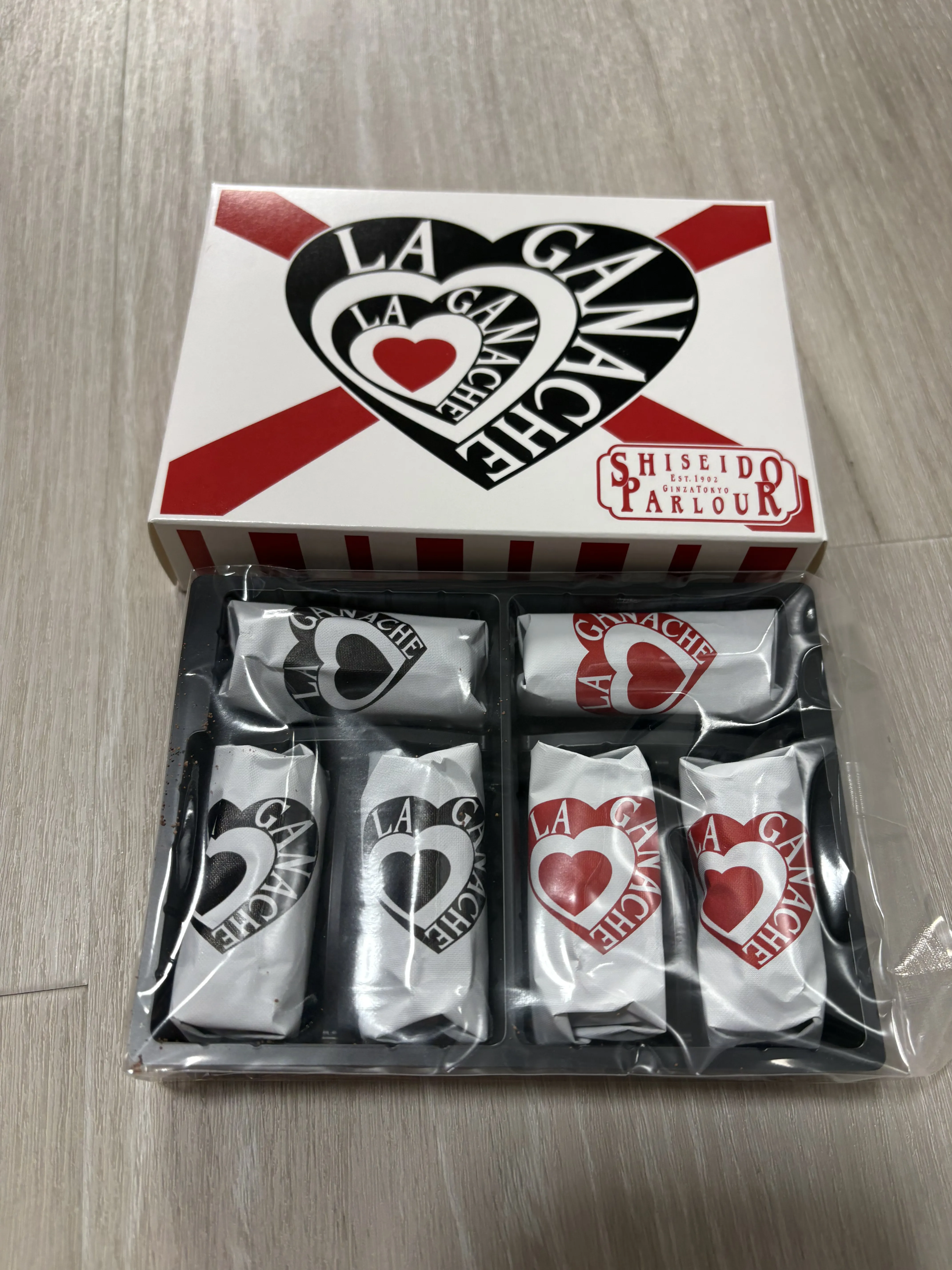 資生堂パーラー ラ・ガナシュ6個入のパッケージを開けた時