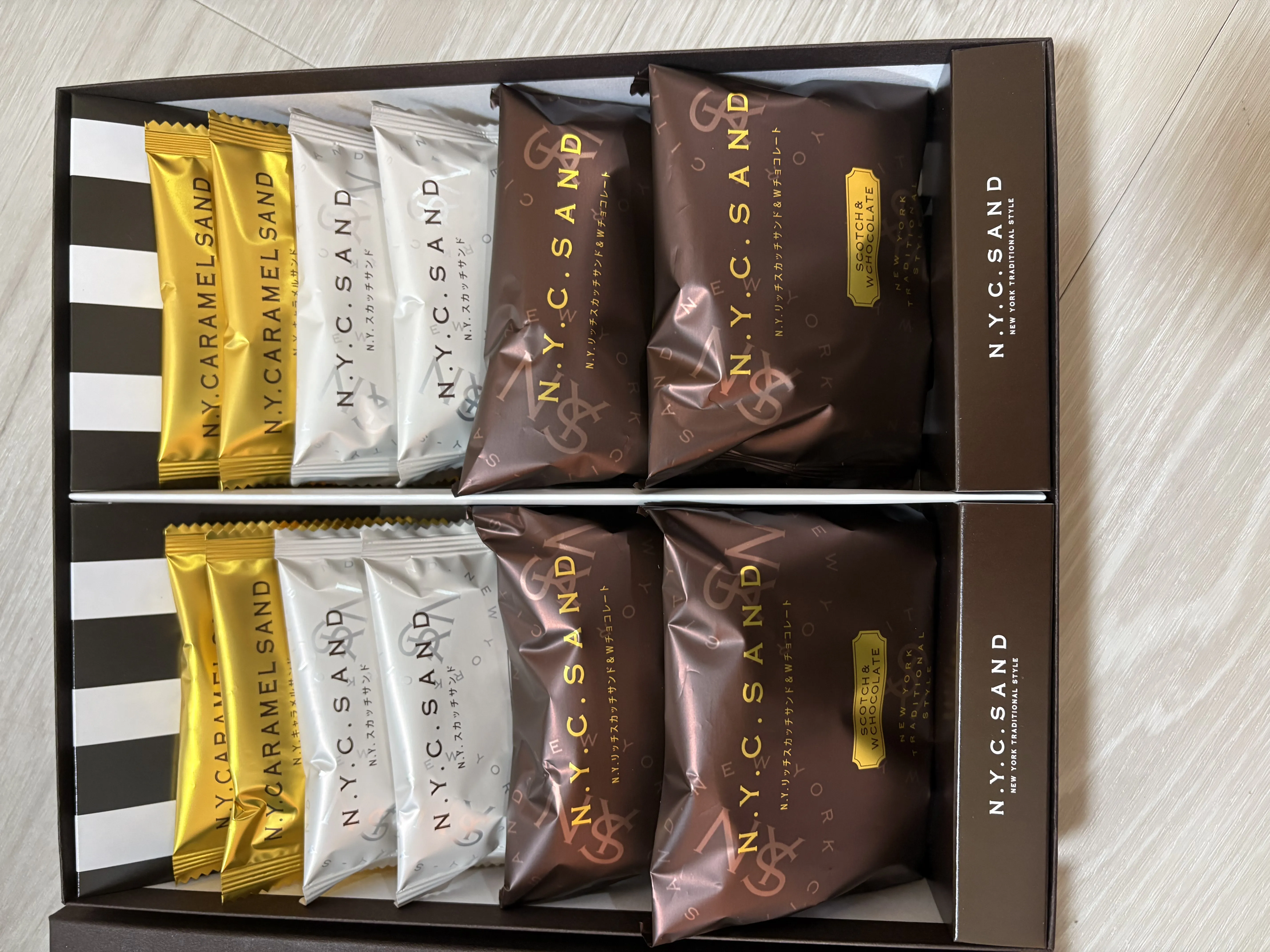 N.Y.C.S.ギフトボックス12個入 パッケージ開けた時