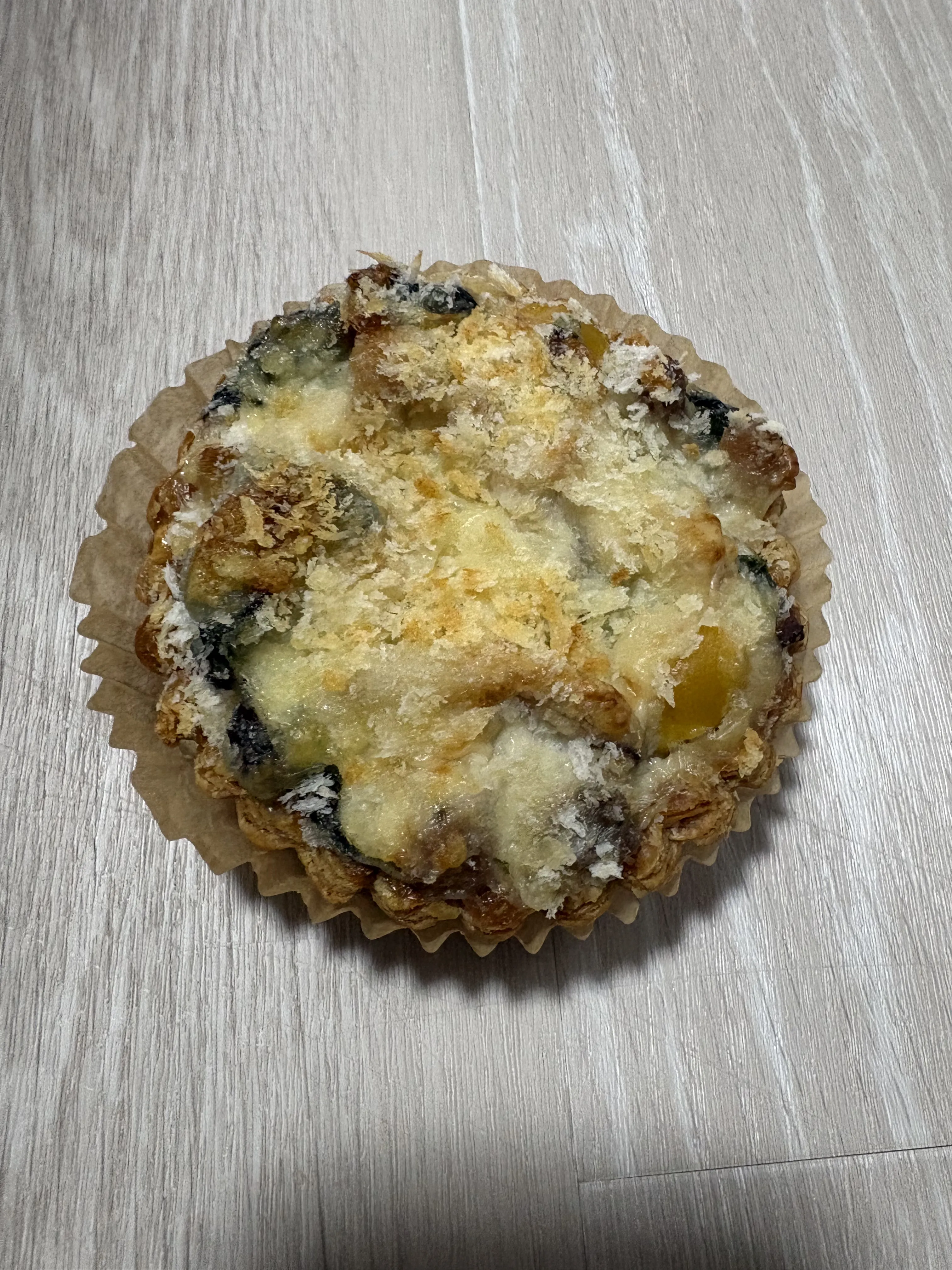 エスコヤマ 森のきのこグラタンキッシュ