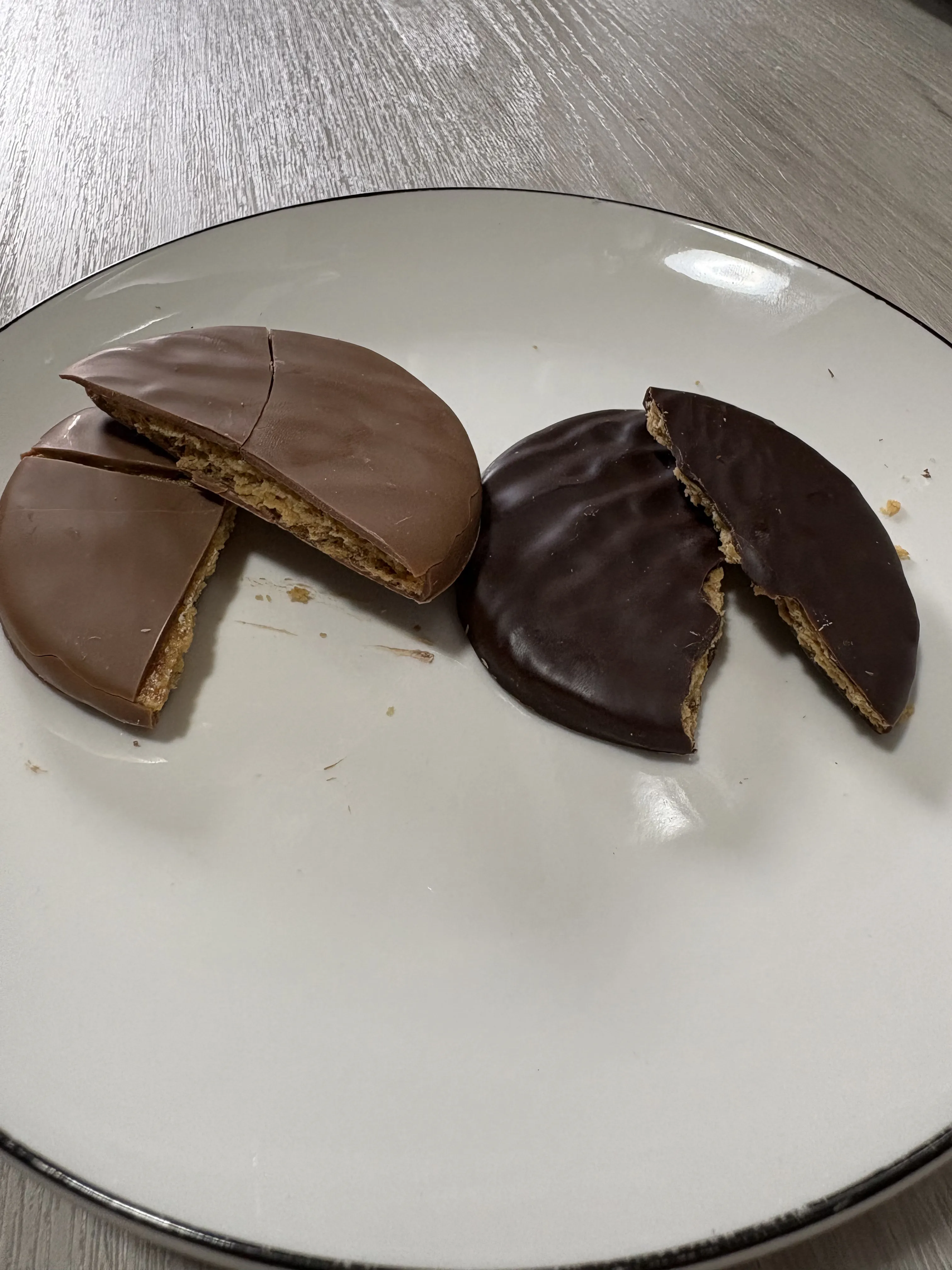 サヴール・ド・カカオ ビスキュイ・ショコラ