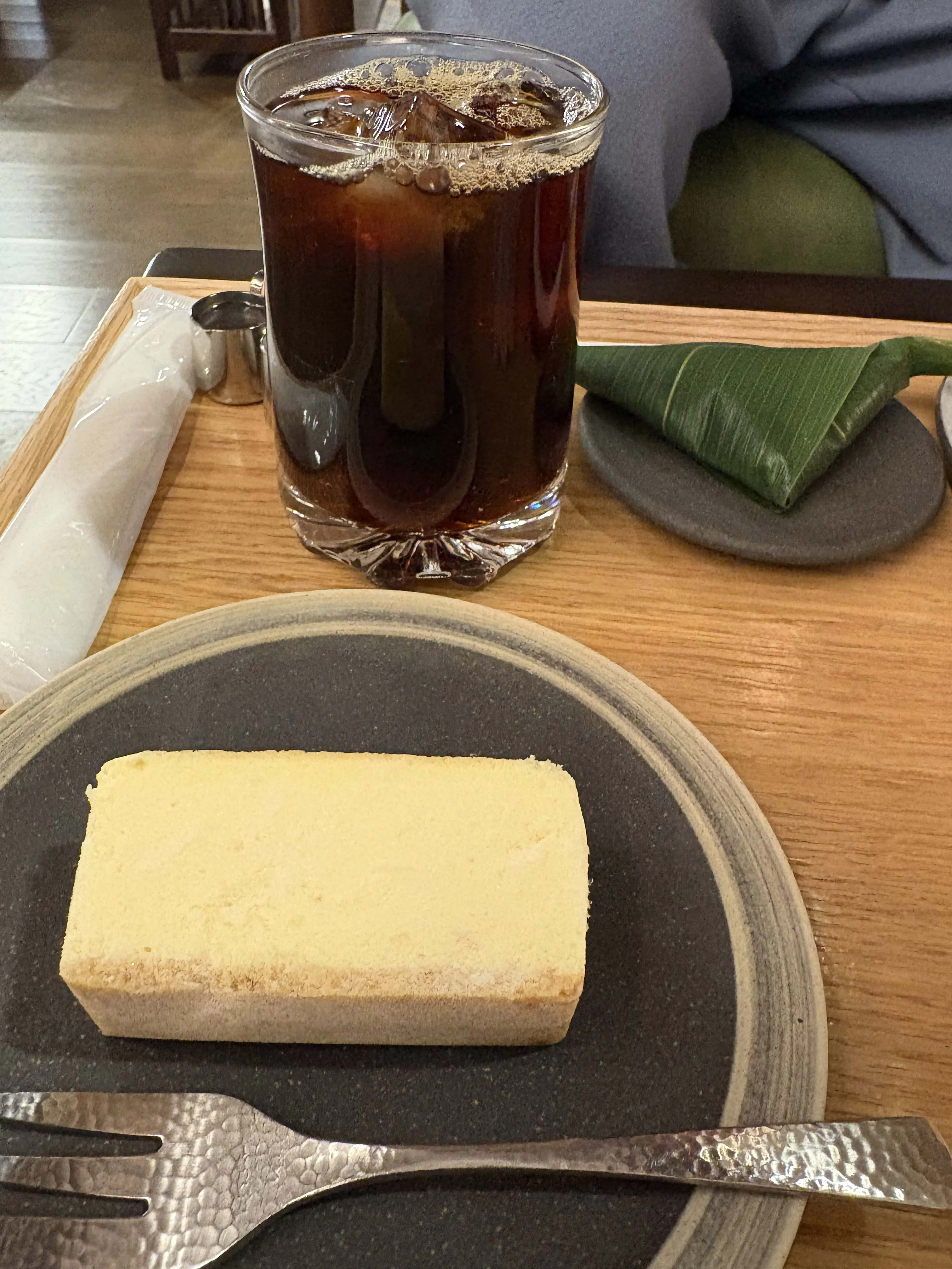 葦島珈琲 カフェオレ チーズケーキ