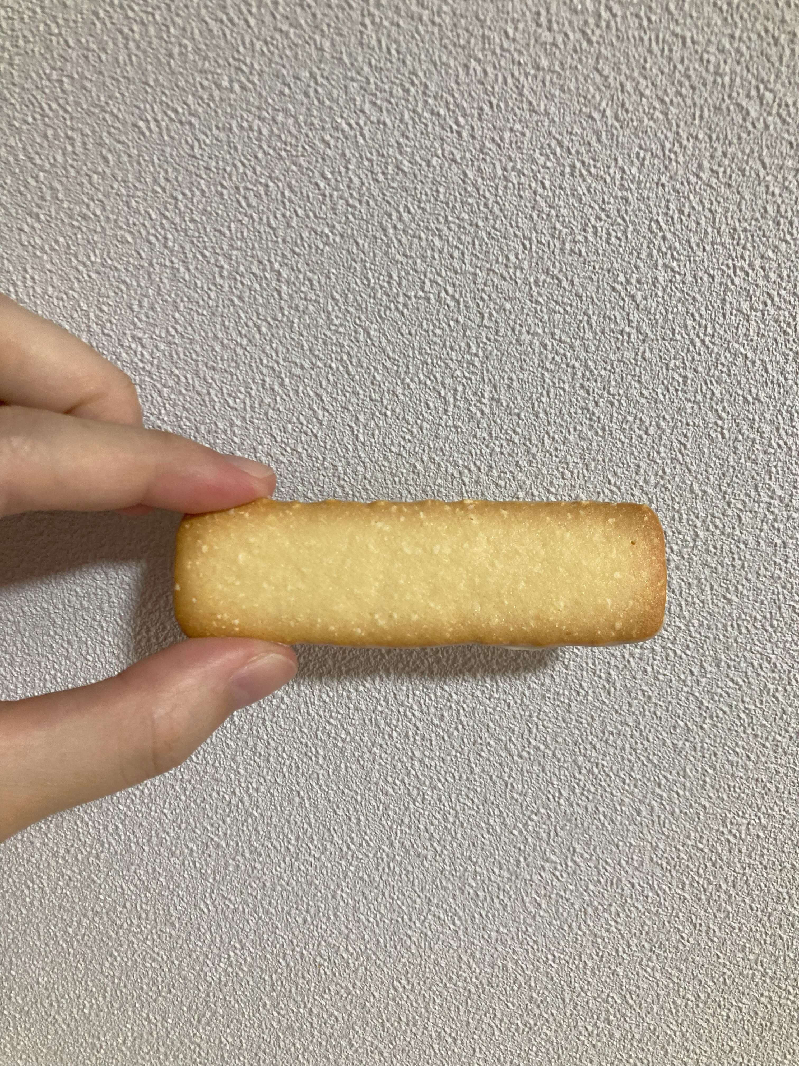 ロイズ-バトンクッキー(フロマージュ)の写真