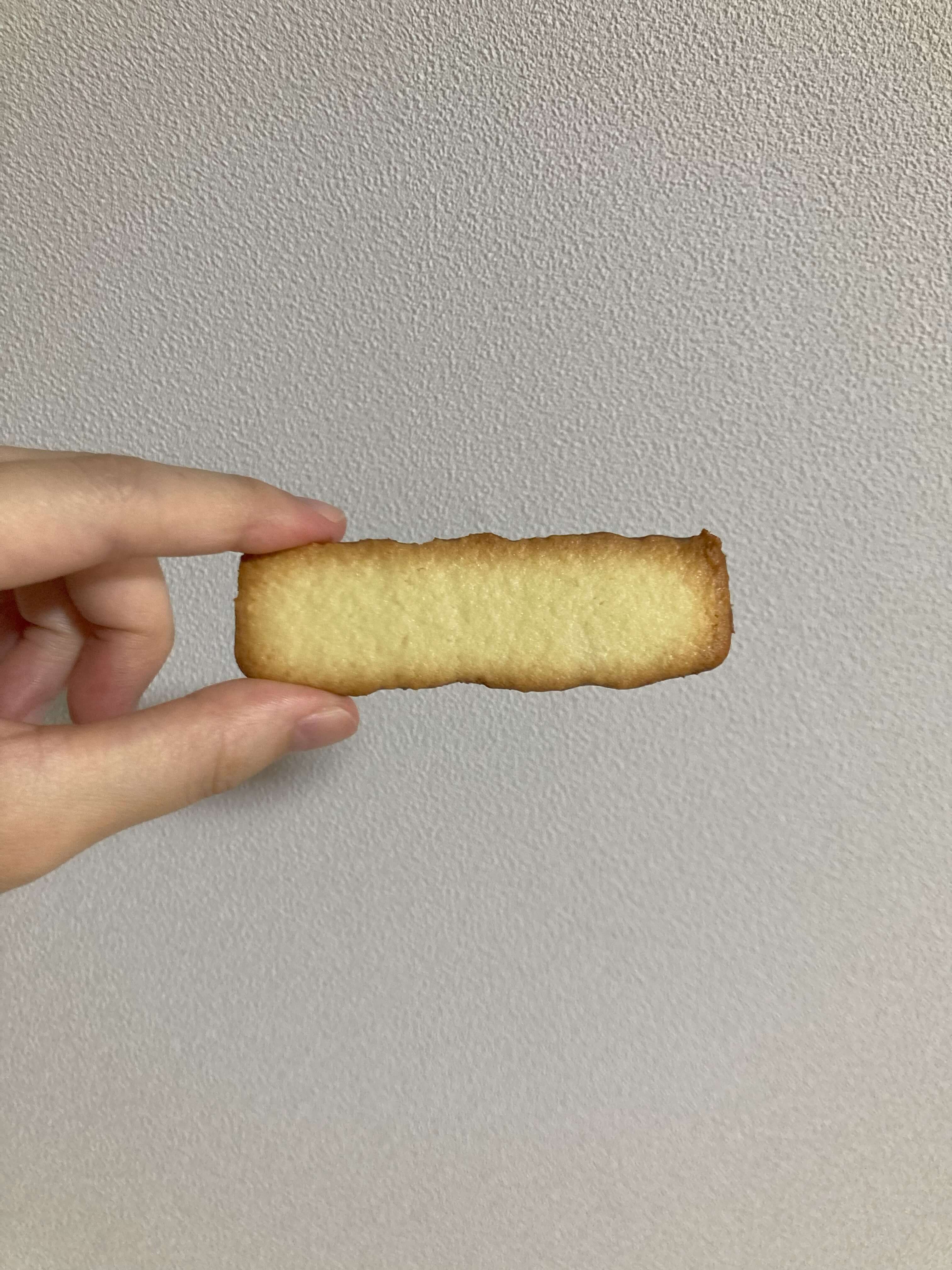 ロイズ-バトンクッキー(ココナッツ)の写真