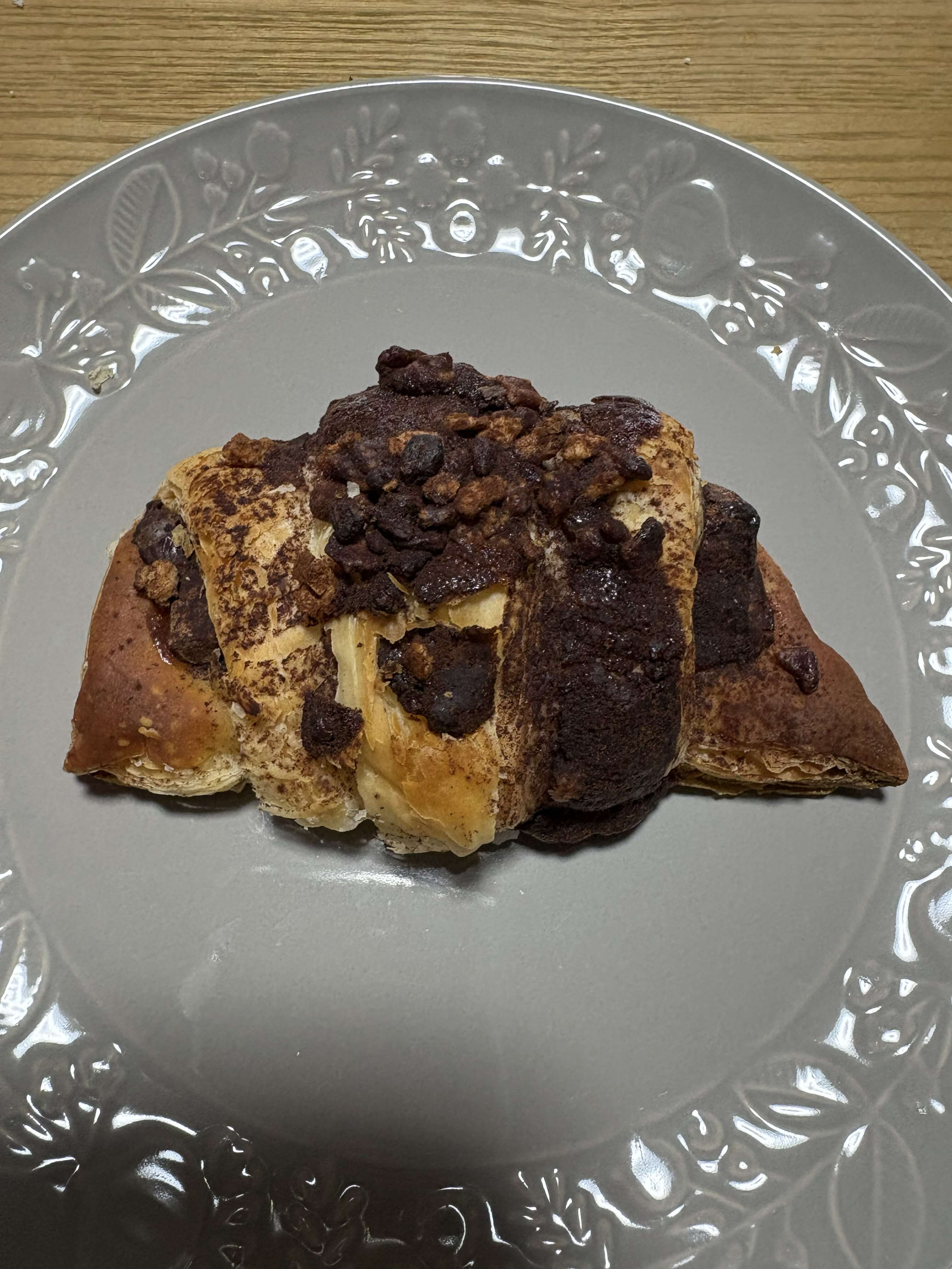 サンマルク - プレミアムチョコクロ Made with KITKAT(キットカット)のパッケージの裏写真