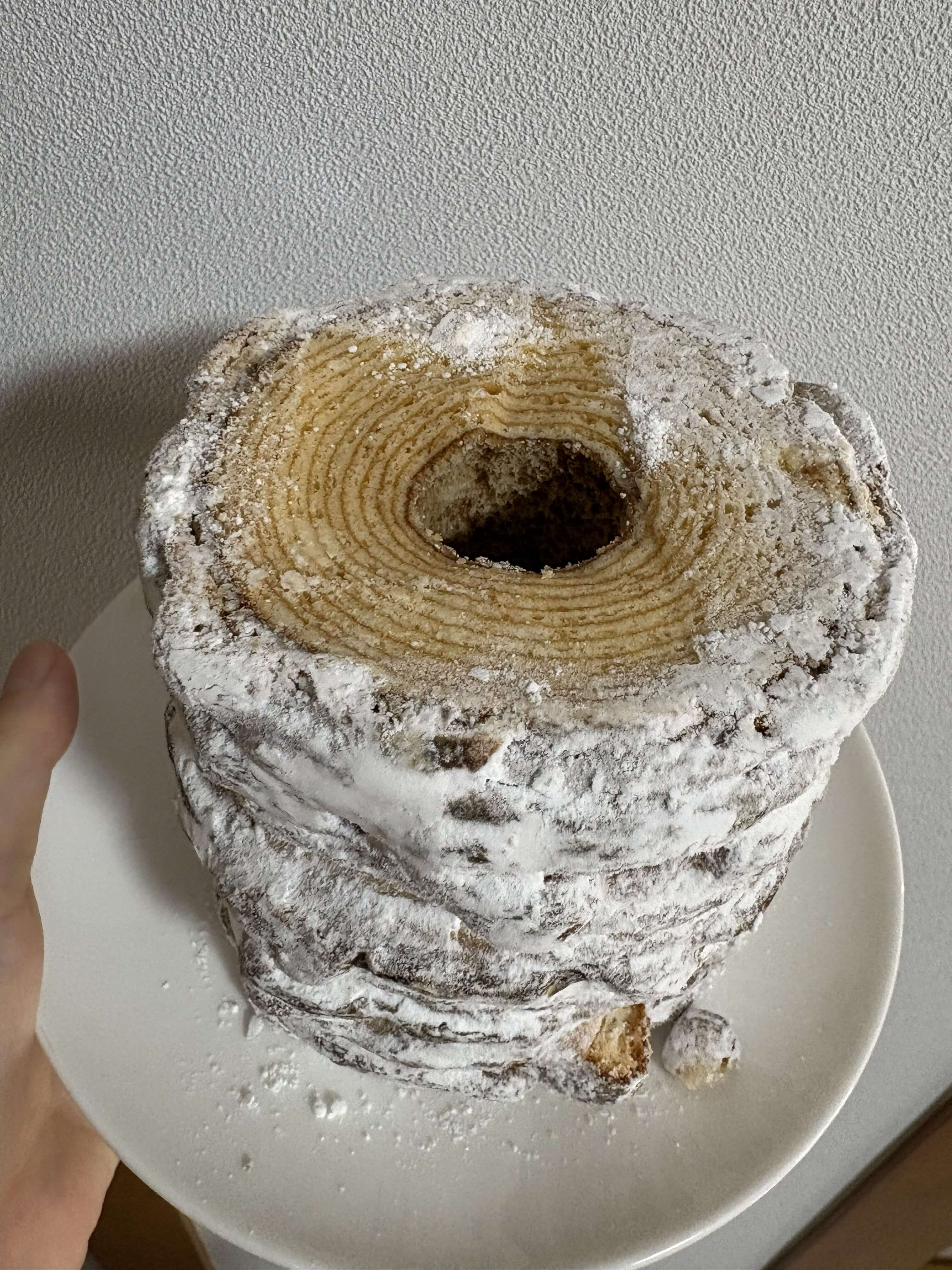 Snows(スノー) - 森ノ幹バームクーヘンの上側の写真