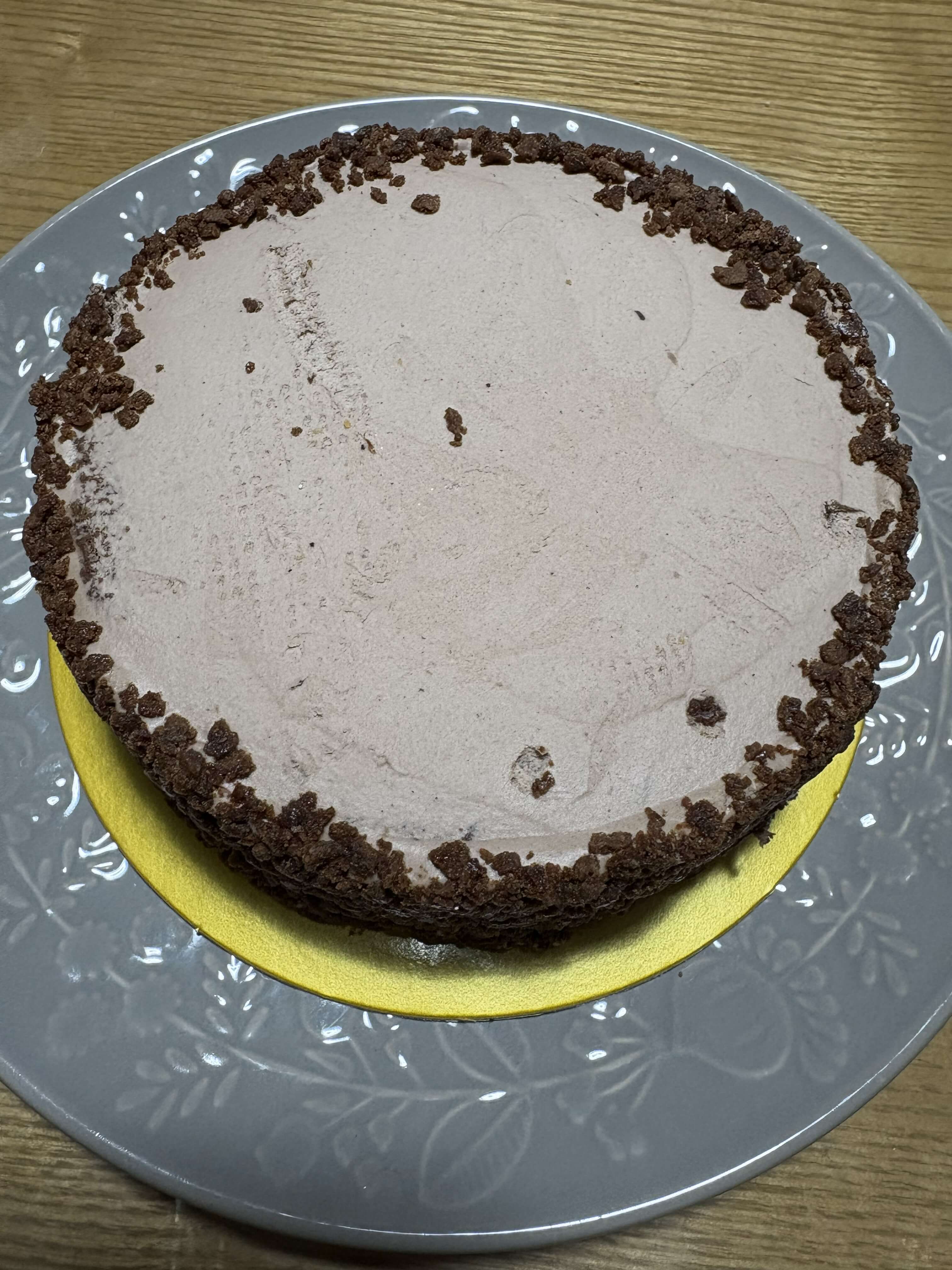 マカダミア・ショコラをイメージしたケーキ | ショコラ・サブレウィッチのサブレを外した写真