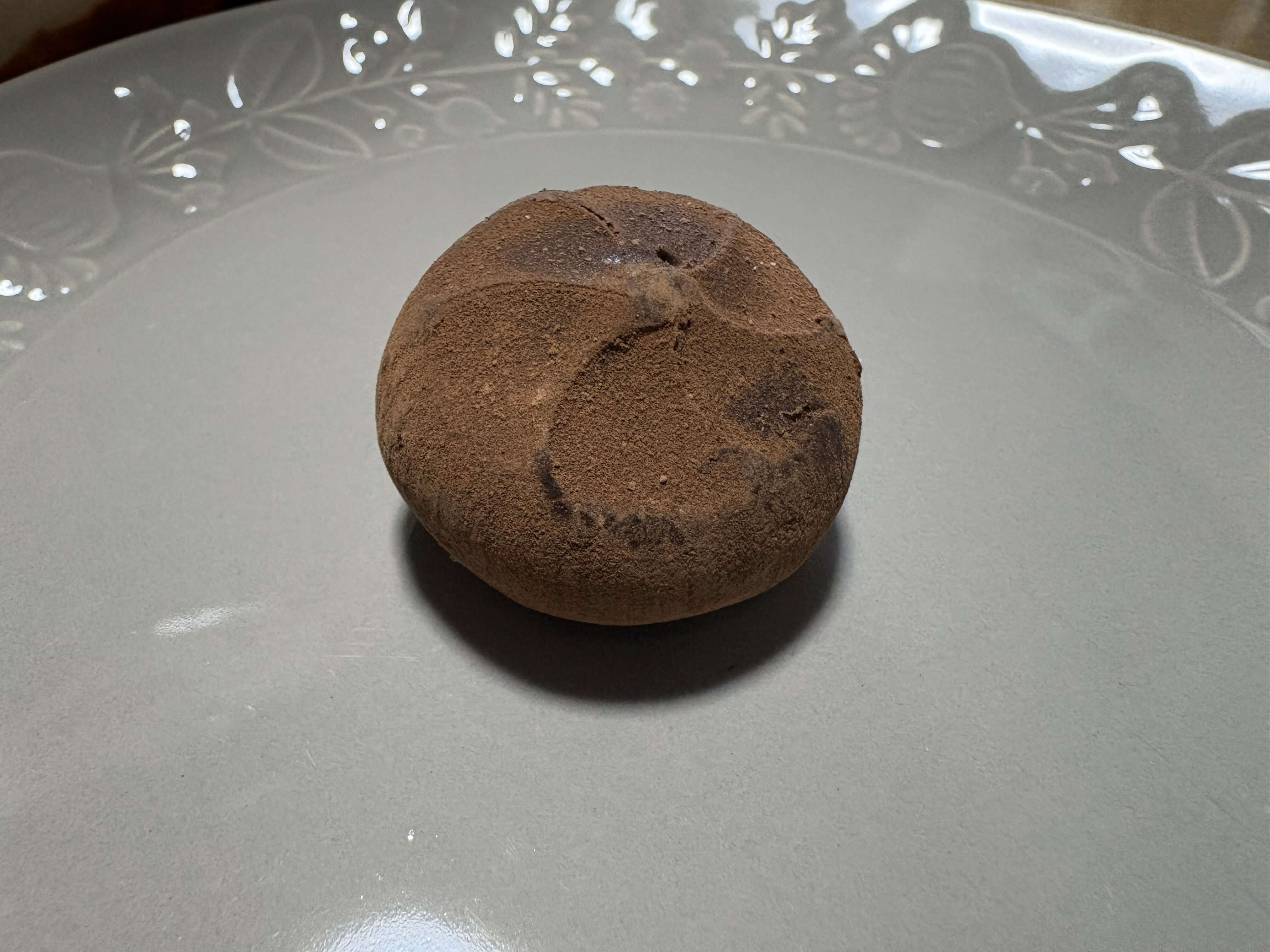 ローソン「生チョコトリュフ クリーム入り」の写真