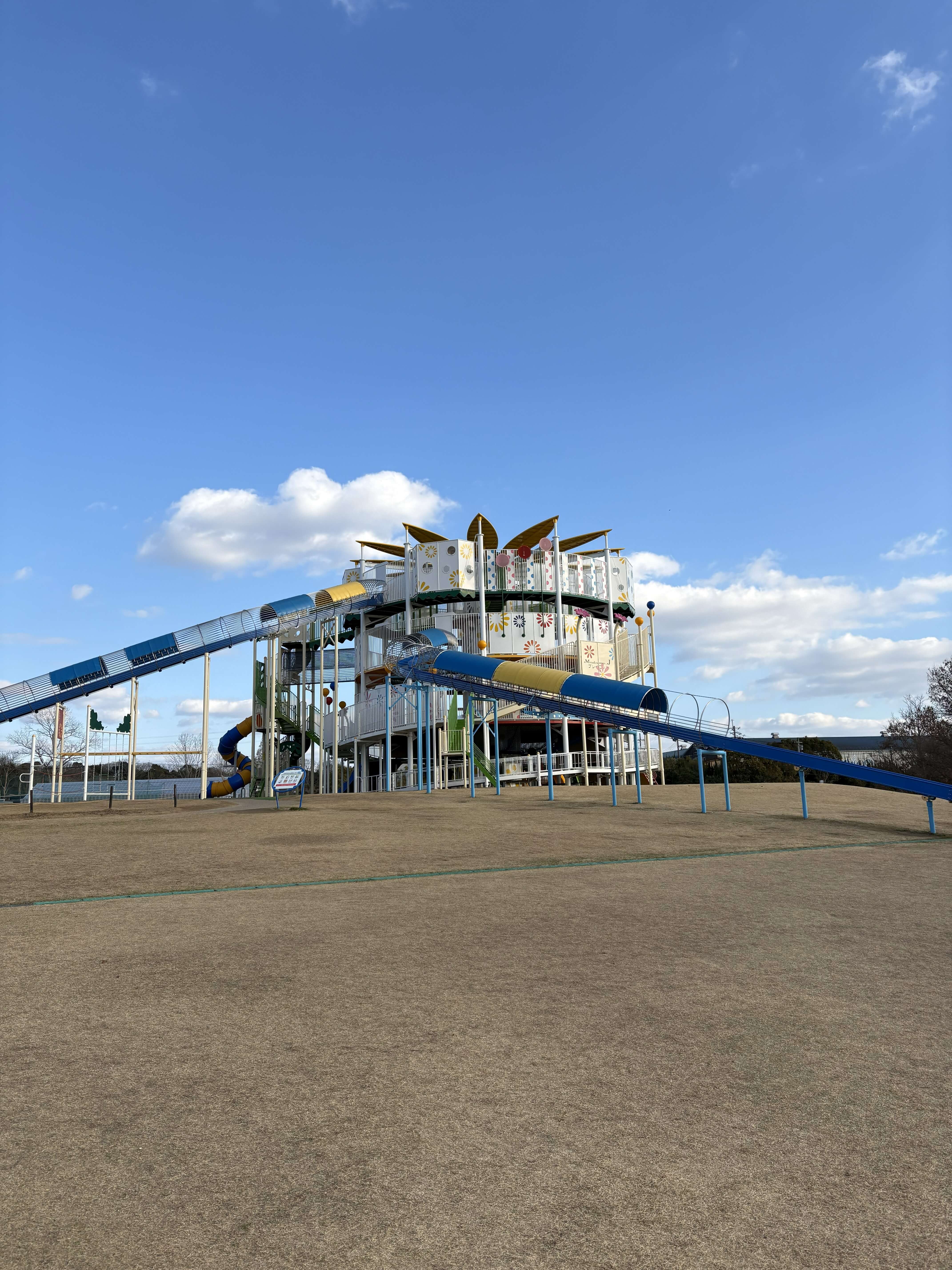 ひまわりの丘公園 ひまわりタワー