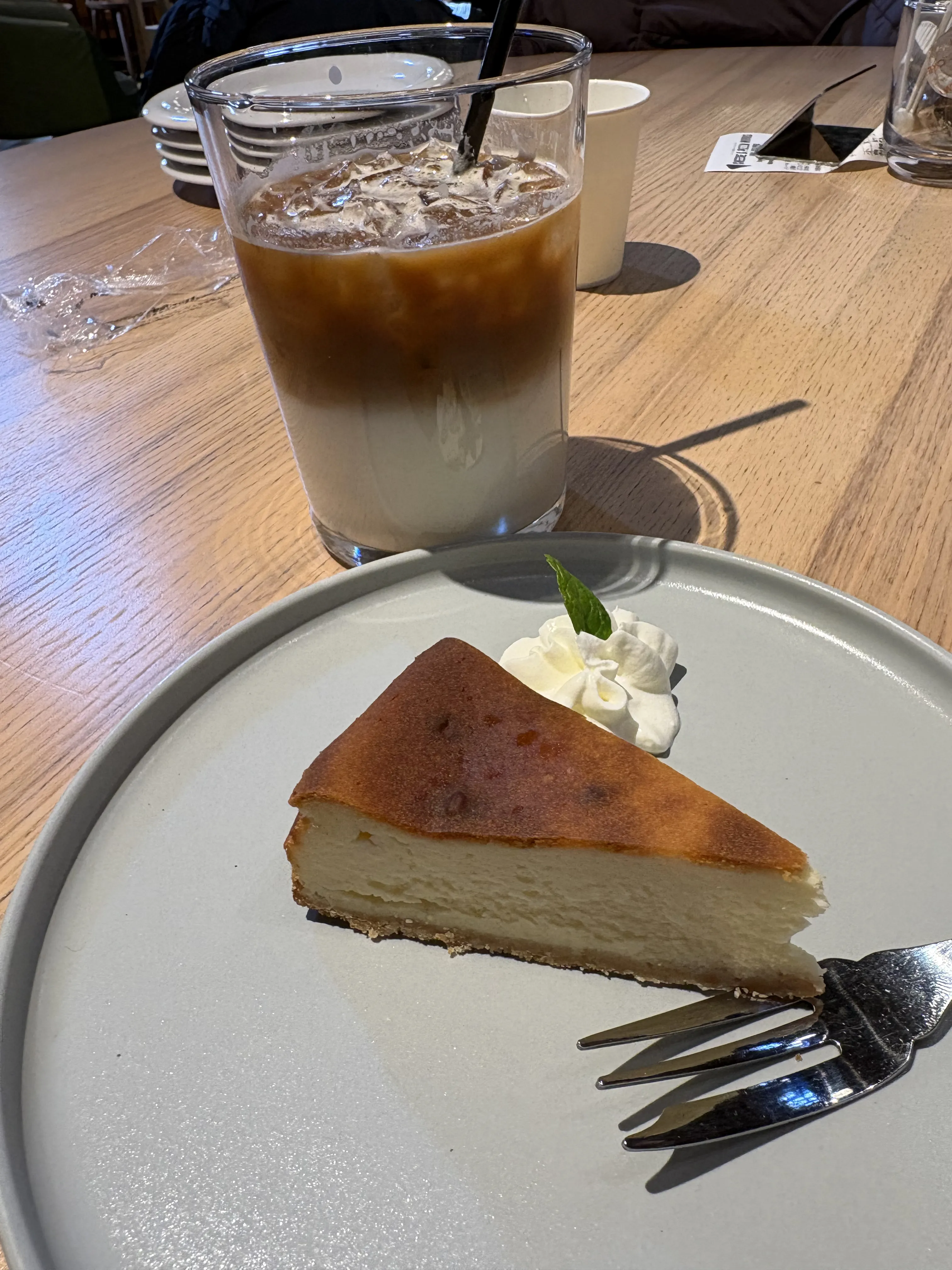 S BRICK 目覚めのチーズケーキ