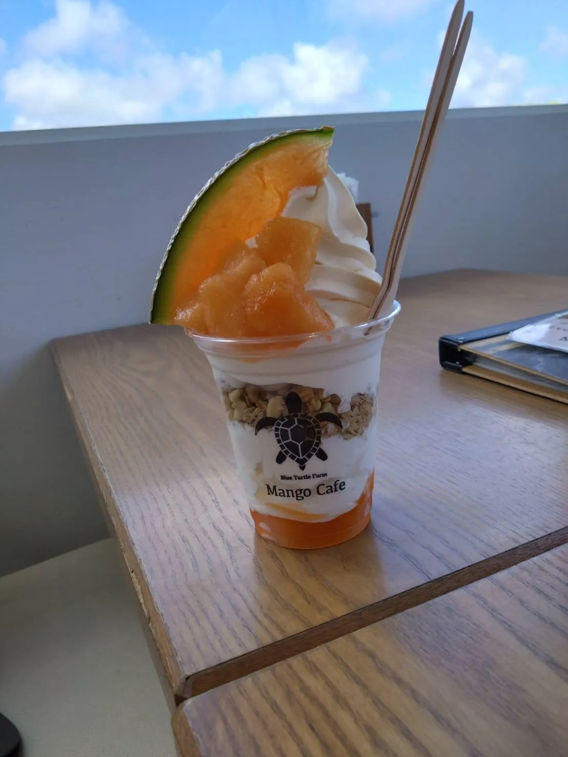ブルータートルファームマンゴーカフェ フローズンマンゴー