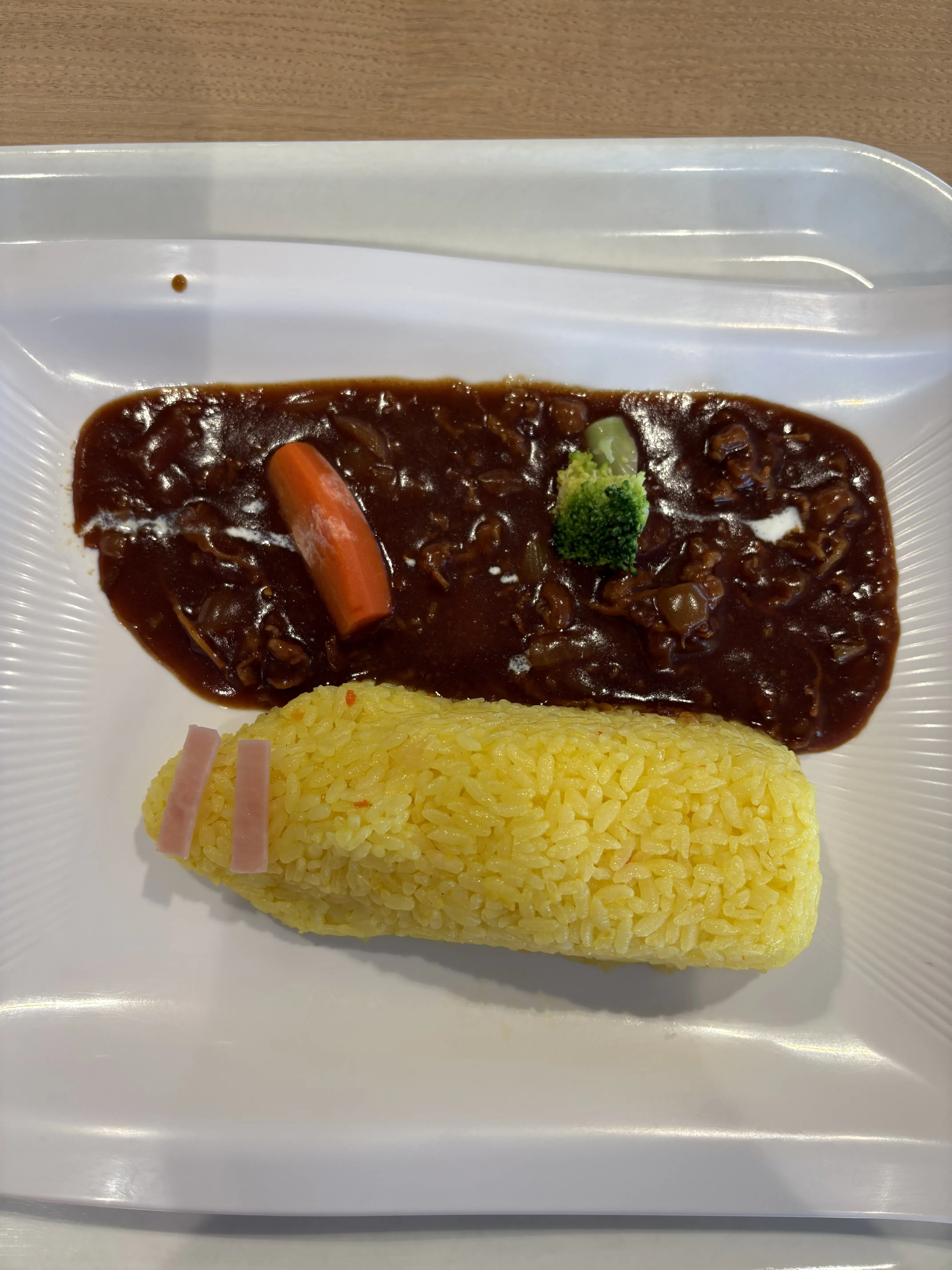 京都鉄道博物館レストラン ドクターイエローハヤシライスの写真